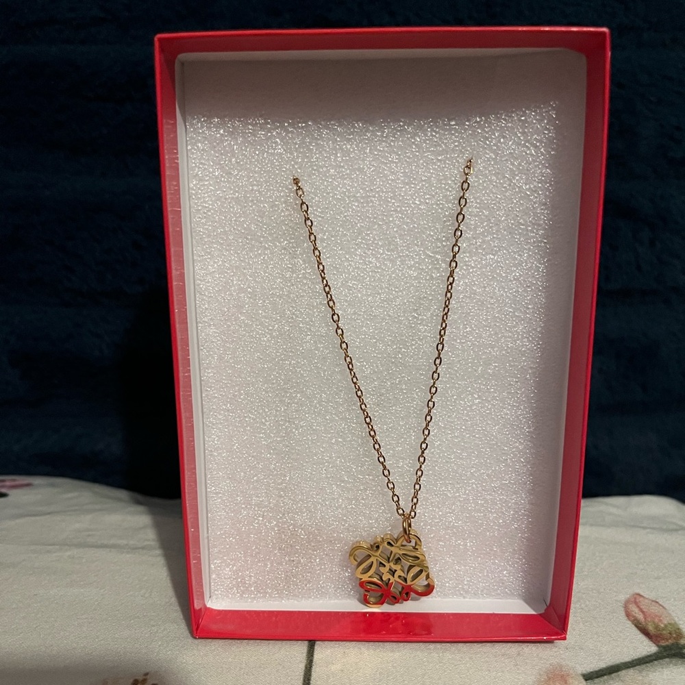 Anagram Necklace-NWOT - Picture 3 of 7